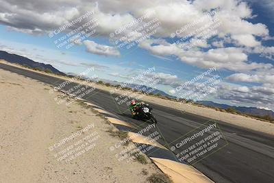 media/Nov-16-2025-Race Pace (Sun) [[8c5fa54630]]/Verified Riders/6-Turn 10 Inside (1145am)/